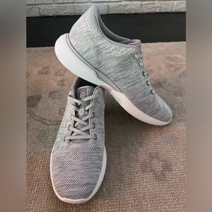 Peter Millar Men’s Glide V3 Sneakers size 11.5